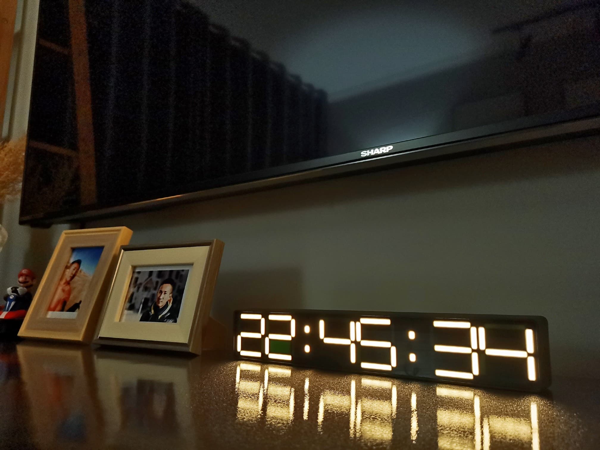 Luminous Electronic Clock With Perpetual Calendar