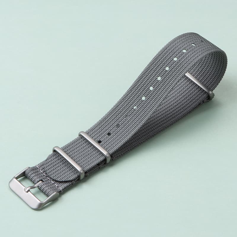 Versatile And Minimalist Nylon Woven Strap